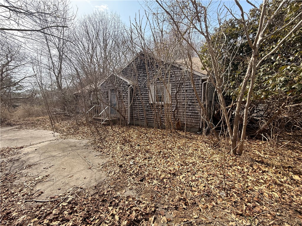 130 Bulgarmarsh Road Tiverton, RI 02878 - Photo 36 of 48