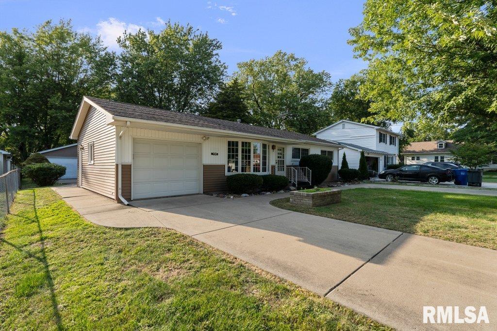 3305 39th Street Moline, IL 61265 - Photo 3 of 35 Gallery Image 3