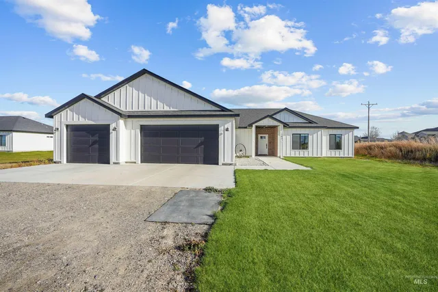 $465,000 | 197 South 236th Street East, Burley, ID 83318