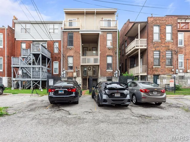 $155,000 | 1714 South Tucker Boulevard, Unit D, St. Louis, MO 63104