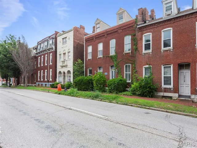 $155,000 | 1714 South Tucker Boulevard, Unit D, St. Louis, MO 63104