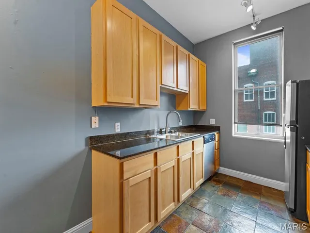 $155,000 | 1714 South Tucker Boulevard, Unit D, St. Louis, MO 63104