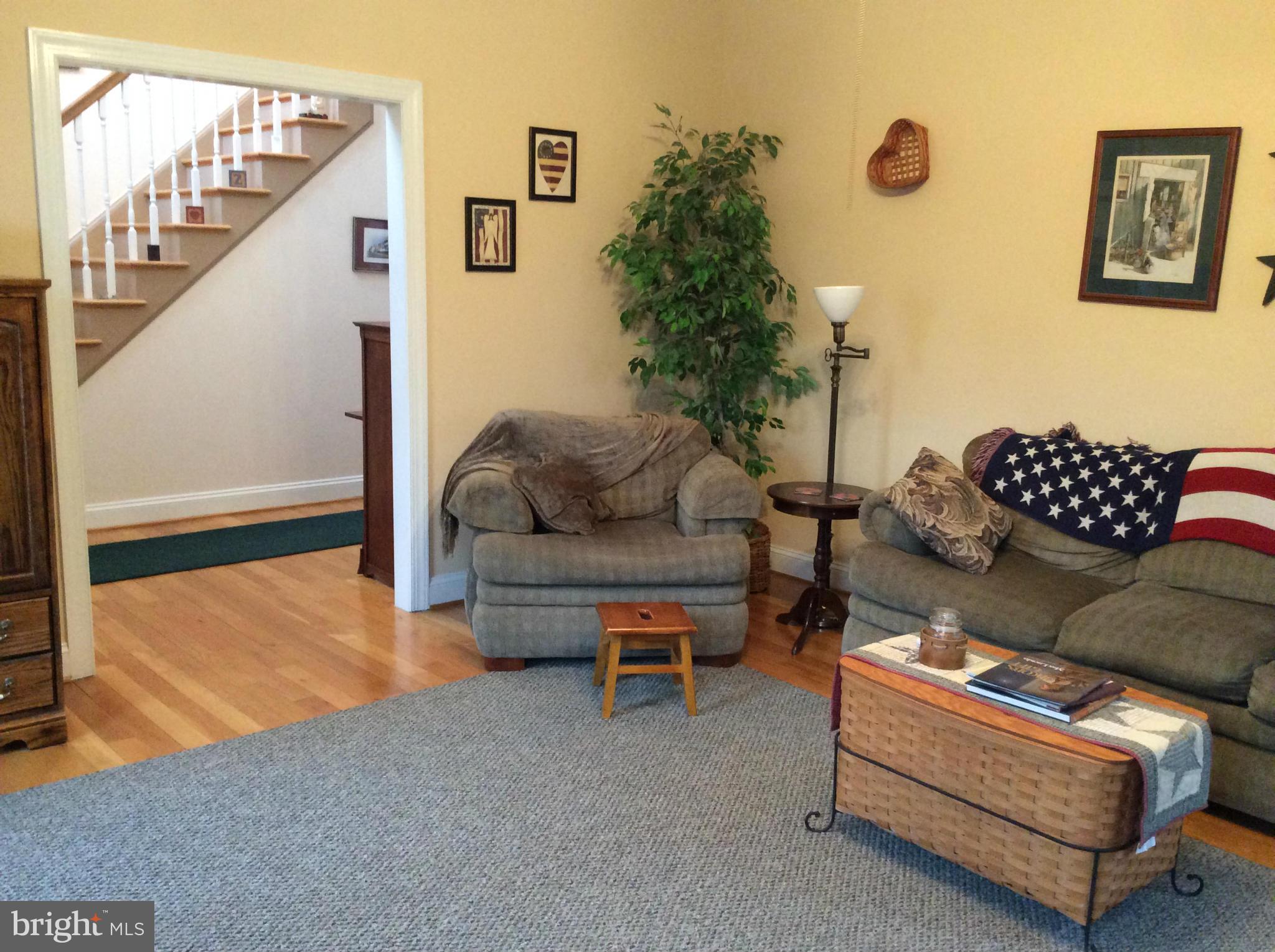 12406 Hunt Road Culpeper, VA 22701 - Photo 6 of 30 Living Room