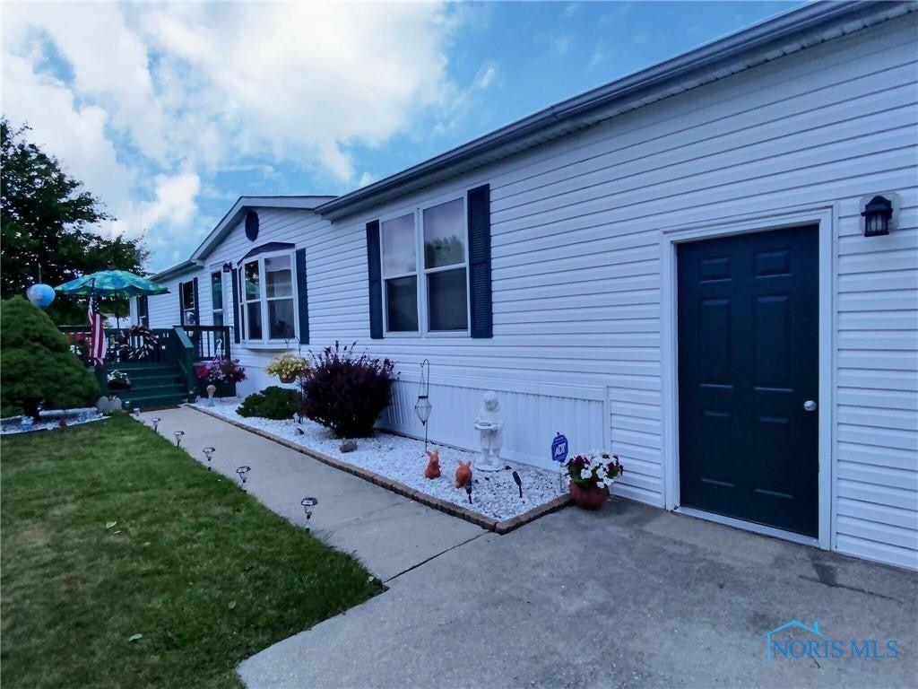 27484 Oregon Road, Unit 22 Perrysburg, OH 43551 - Photo 4 of 37 Gallery Image 4