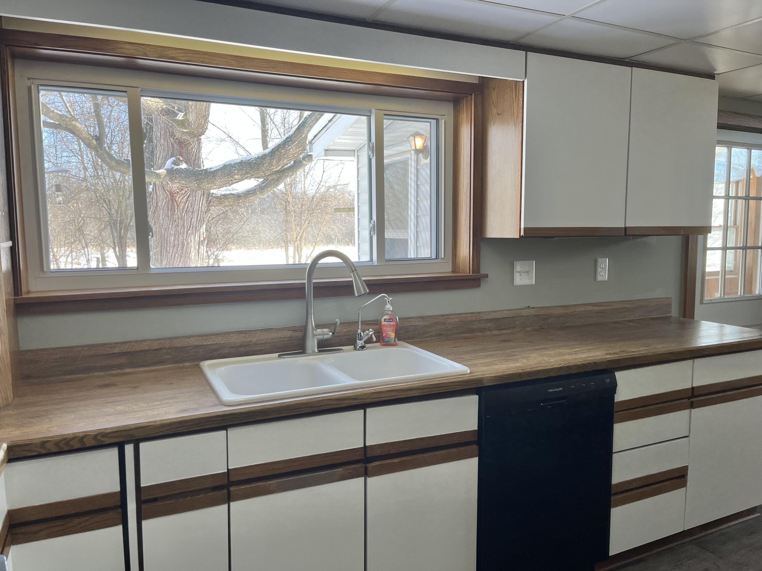 5949 Draper Road Jackson, MI 49201 - Photo 19 of 44 19