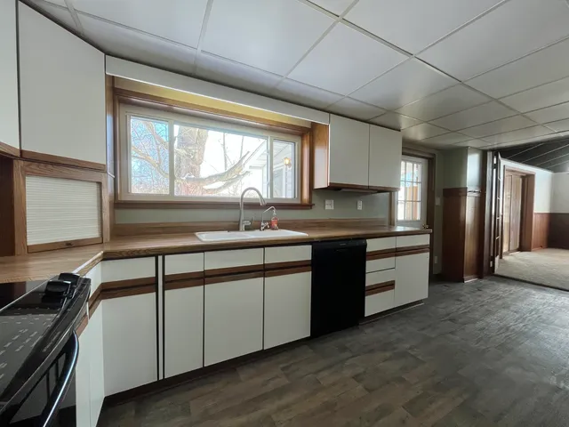 $209,900 | 5949 Draper Road, Jackson, MI 49201