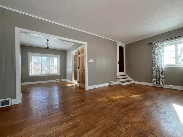 $209,900 | 5949 Draper Road, Jackson, MI 49201