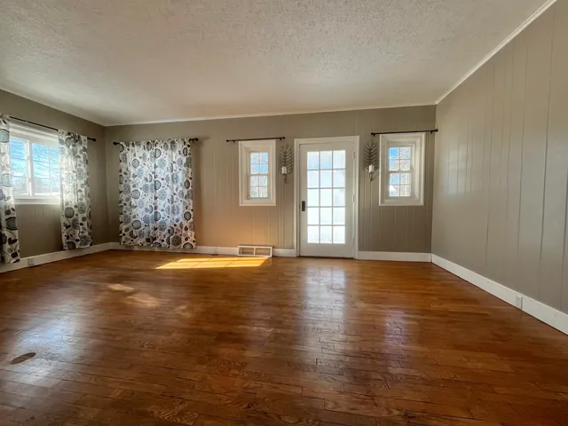 $209,900 | 5949 Draper Road, Jackson, MI 49201