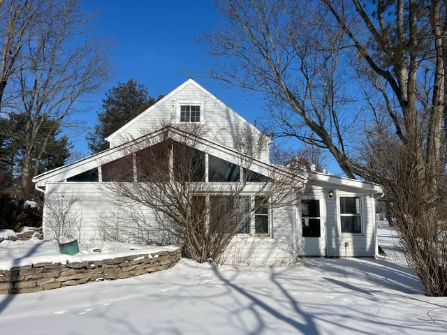 $209,900 | 5949 Draper Road, Jackson, MI 49201