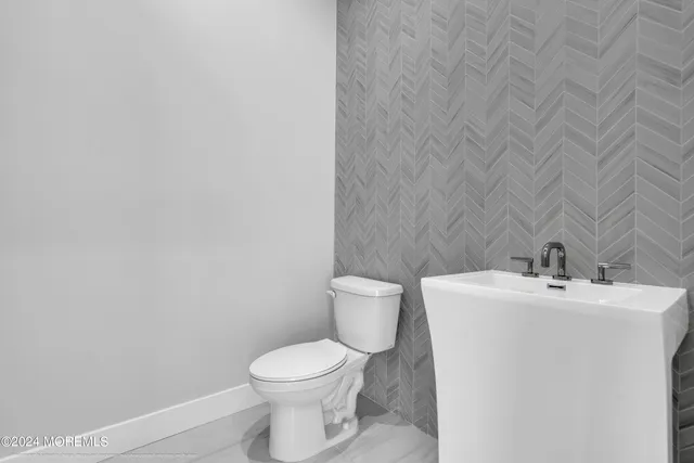 $1,800,000 | 1005 Harbor Drive, Toms River, NJ 08755