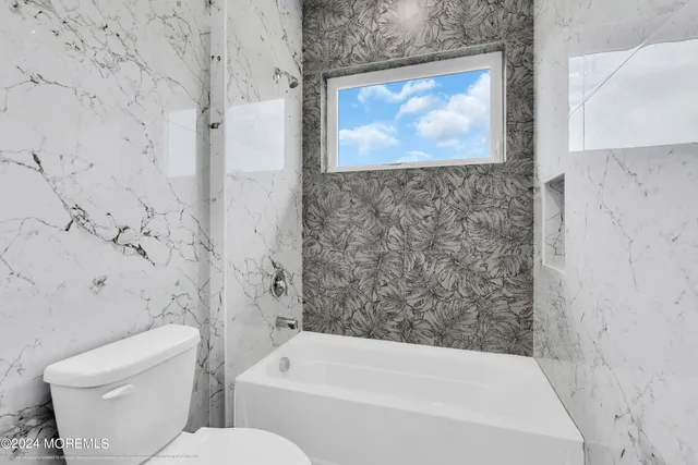 $1,800,000 | 1005 Harbor Drive, Toms River, NJ 08755