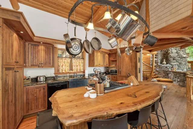 $10,000 | 191 North Shore Road, New Durham, NH 03855