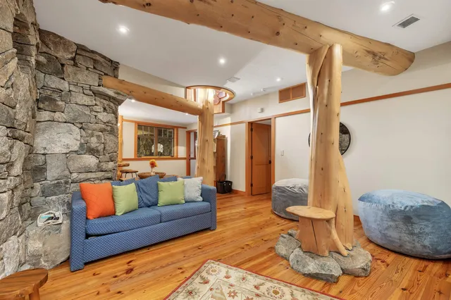 $10,000 | 191 North Shore Road, New Durham, NH 03855