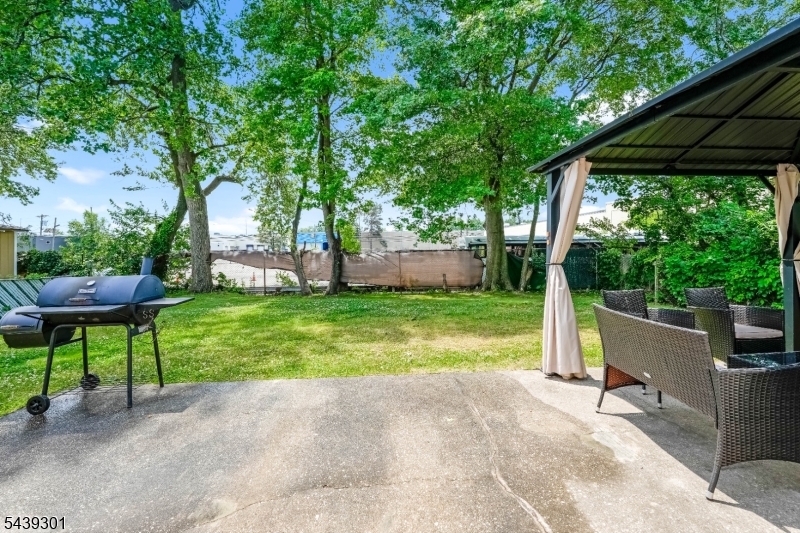 2530 Stillwell Road Union, NJ 07083 - Photo 3 of 29
