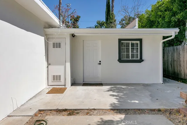 $7,250 | 5719 Beckford Avenue, Tarzana, CA 91356