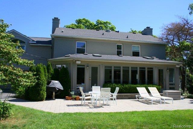343 Glengarry Road Bloomfield Hills, MI 48301 - Photo 22 of 23 Rear View