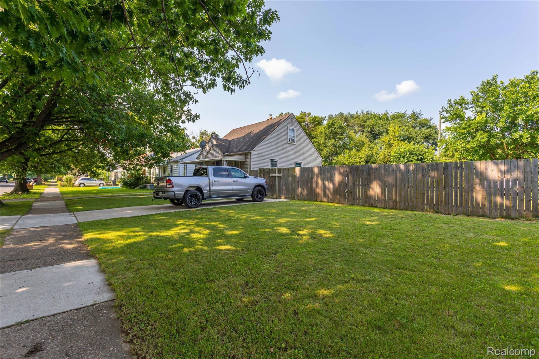 6417 Rutland Street Detroit, MI 48228 - Photo 29 of 29 28.jpg