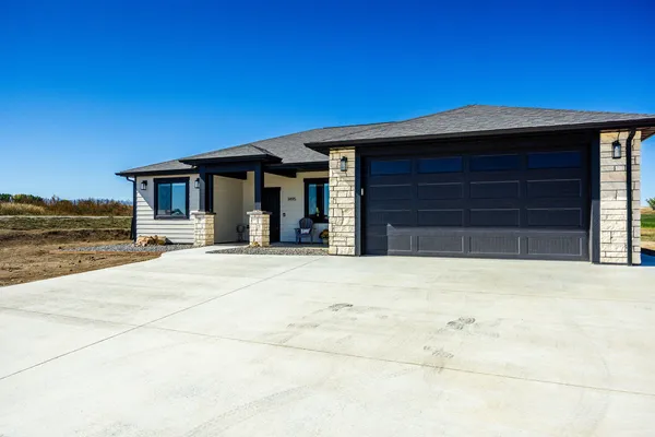 $575,000 | 1495 Oxbow Drive, Sheridan, WY 82801