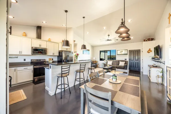 $575,000 | 1495 Oxbow Drive, Sheridan, WY 82801