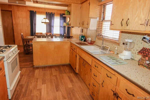 $1,550 | 43246 Bow Canyon Road, Big Bear Lake, CA 92315