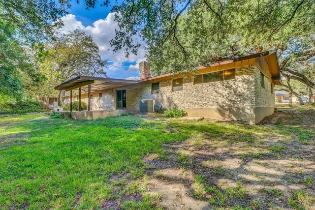 $395,000 | 1109 Hollybluff Street, Austin, TX 78753