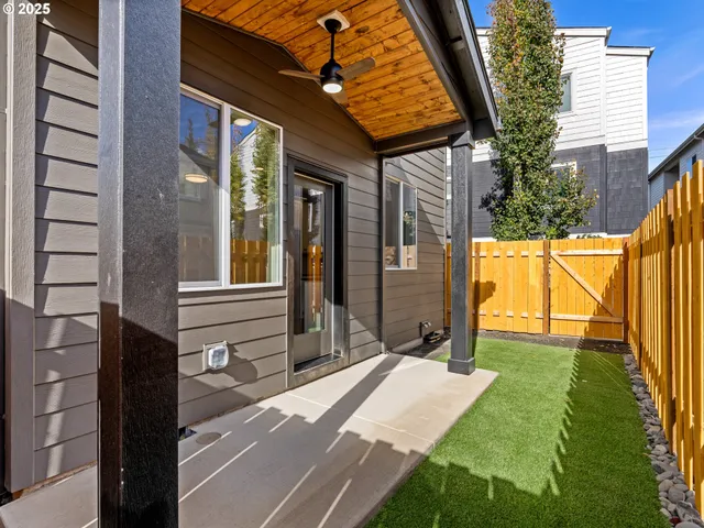 $3,909,100 | 7673 North Kellogg Street, Portland, OR 97203