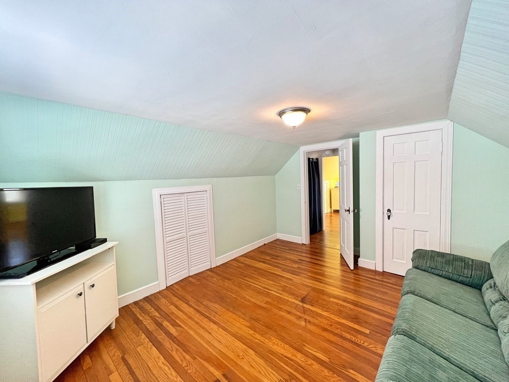 19 Harwich Street Worcester, MA 01607 - Photo 27 of 42 Gallery Image 27