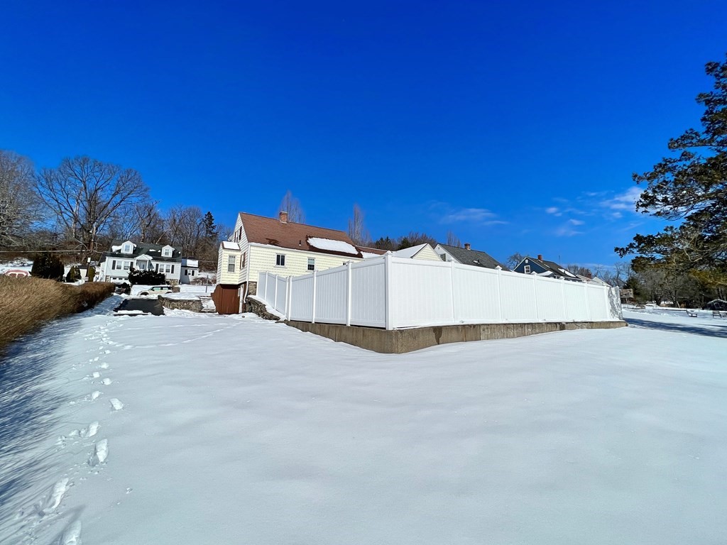 19 Harwich Street Worcester, MA 01607 - Photo 5 of 42 Gallery Image 5