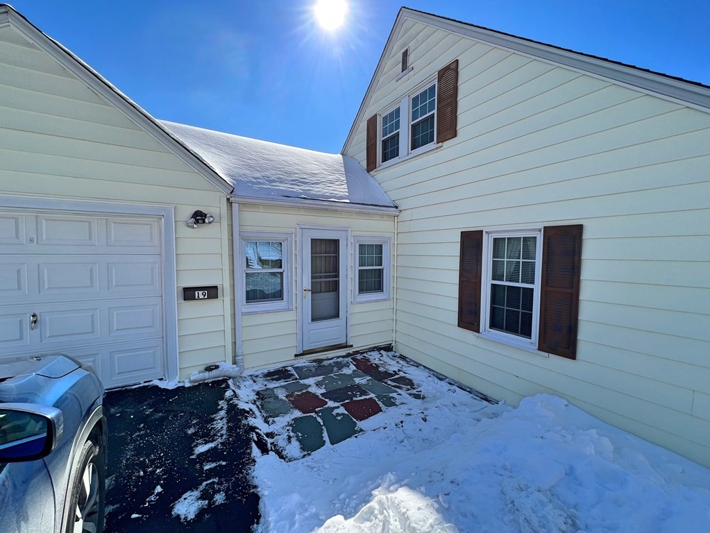 19 Harwich Street Worcester, MA 01607 - Photo 7 of 42 Gallery Image 7