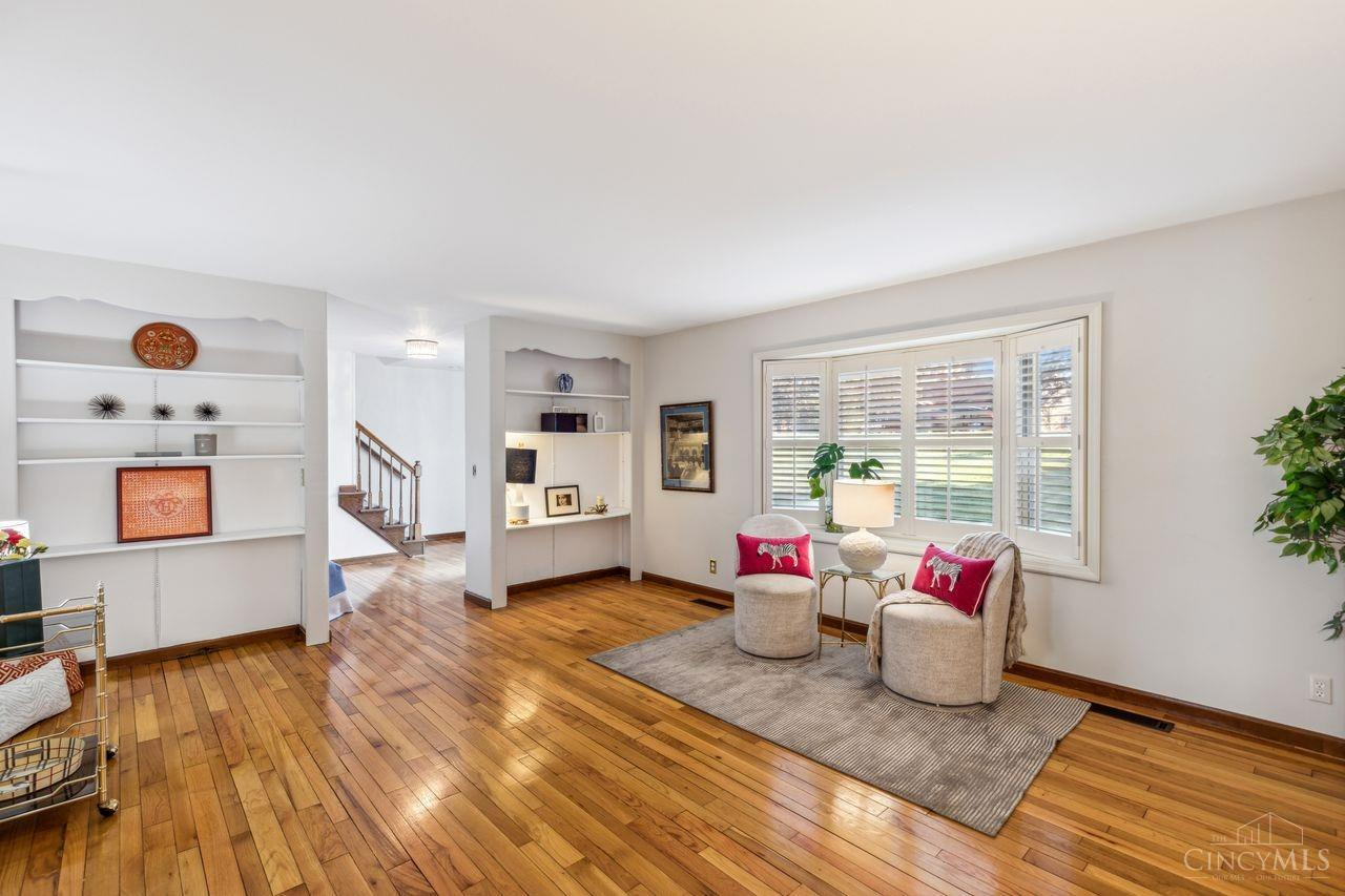 4600 Boomer Road Cincinnati, OH 45247 - Photo 6 of 35