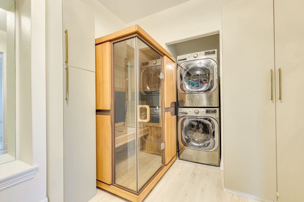 4209 Brean Down Road Pflugerville, TX 78660 - Photo 18 of 31 Indulge in a private sauna experience complemented by convenient laundry amenities.