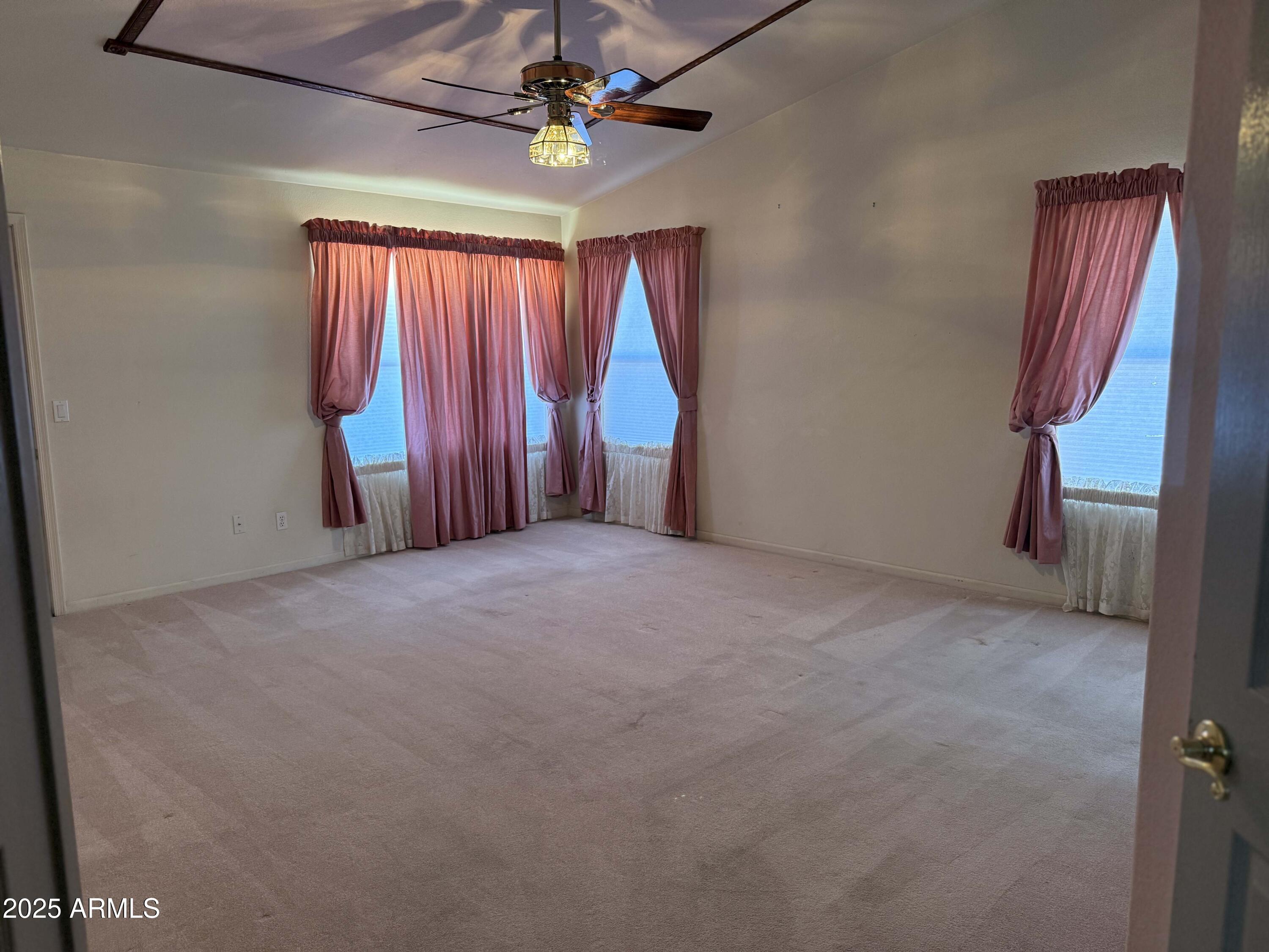 1308 East Horseshoe Avenue Gilbert, AZ 85296 - Photo 11 of 15 Primarybedroom