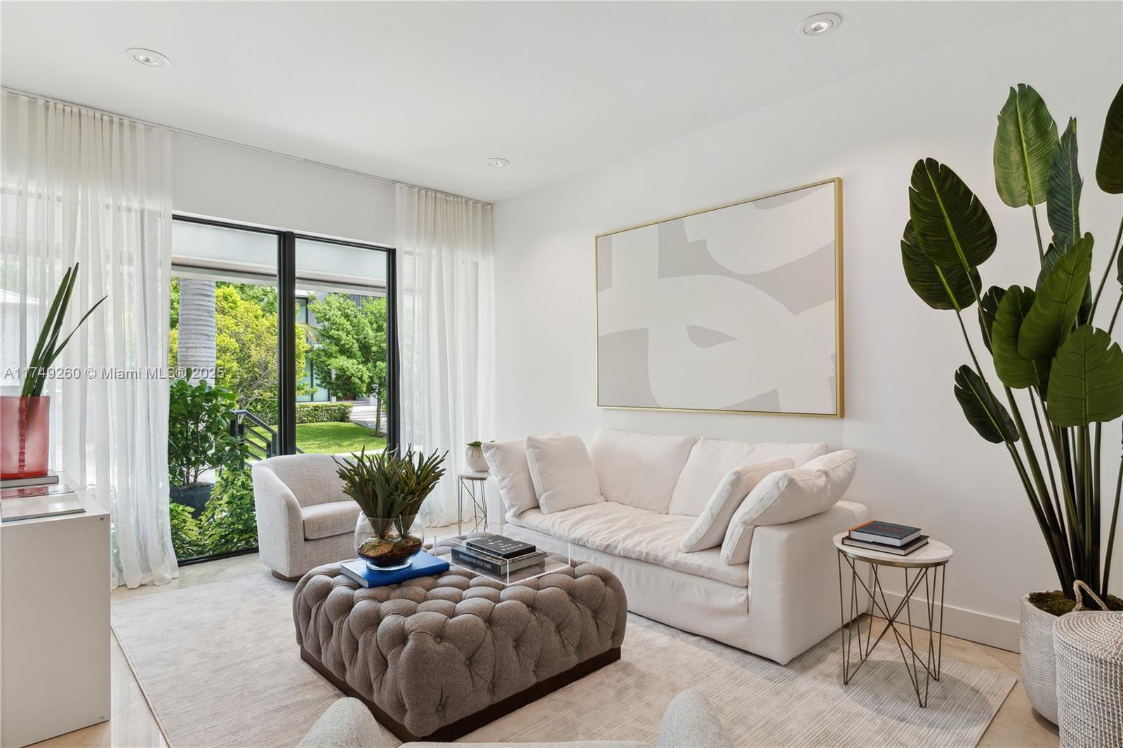 762 Fernwood Road Key Biscayne, FL 33149 - Photo 3 of 40