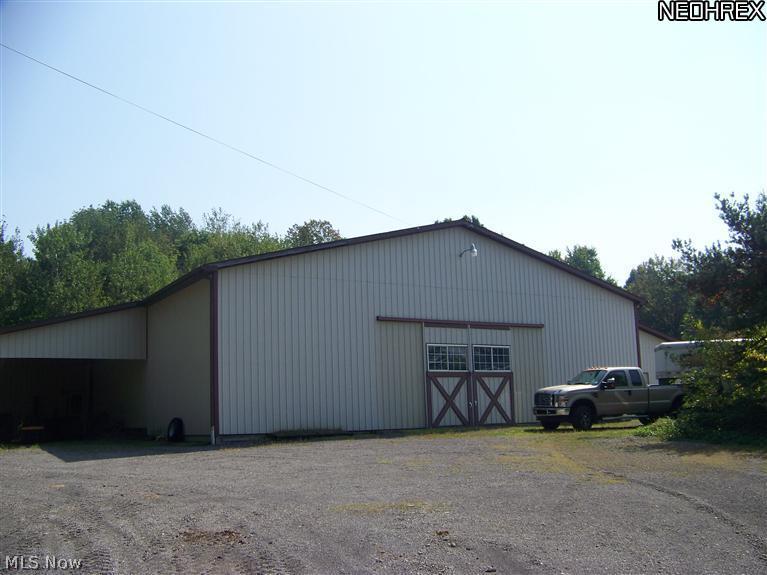 8115 West Calla Road Canfield, OH 44406 - Photo 15 of 25 MAIN BARN WITH WORKSHOP ON LEFT SIDE