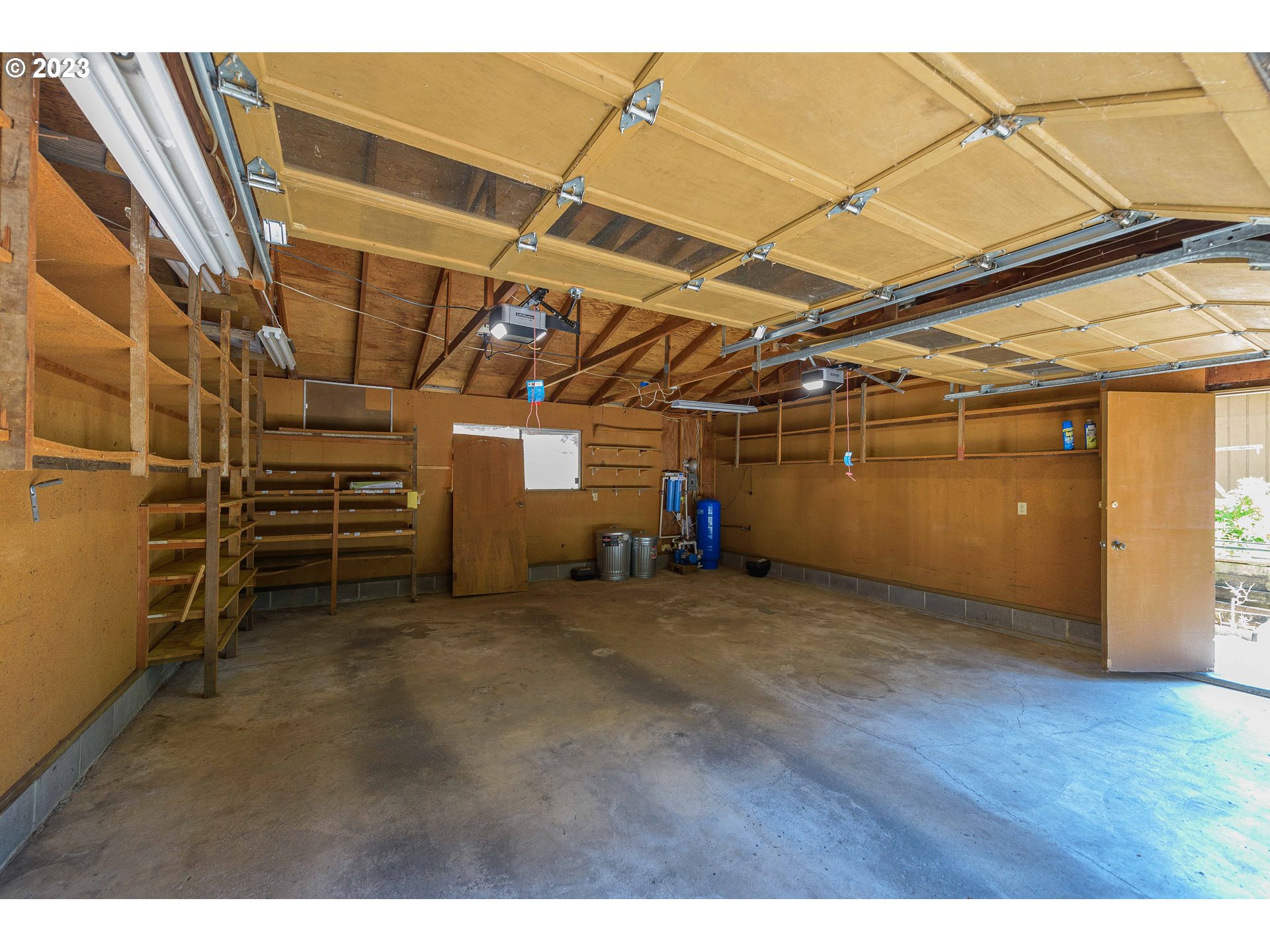 55782 Fairview Road Coquille, OR 97423 - Photo 42 of 47 Garage