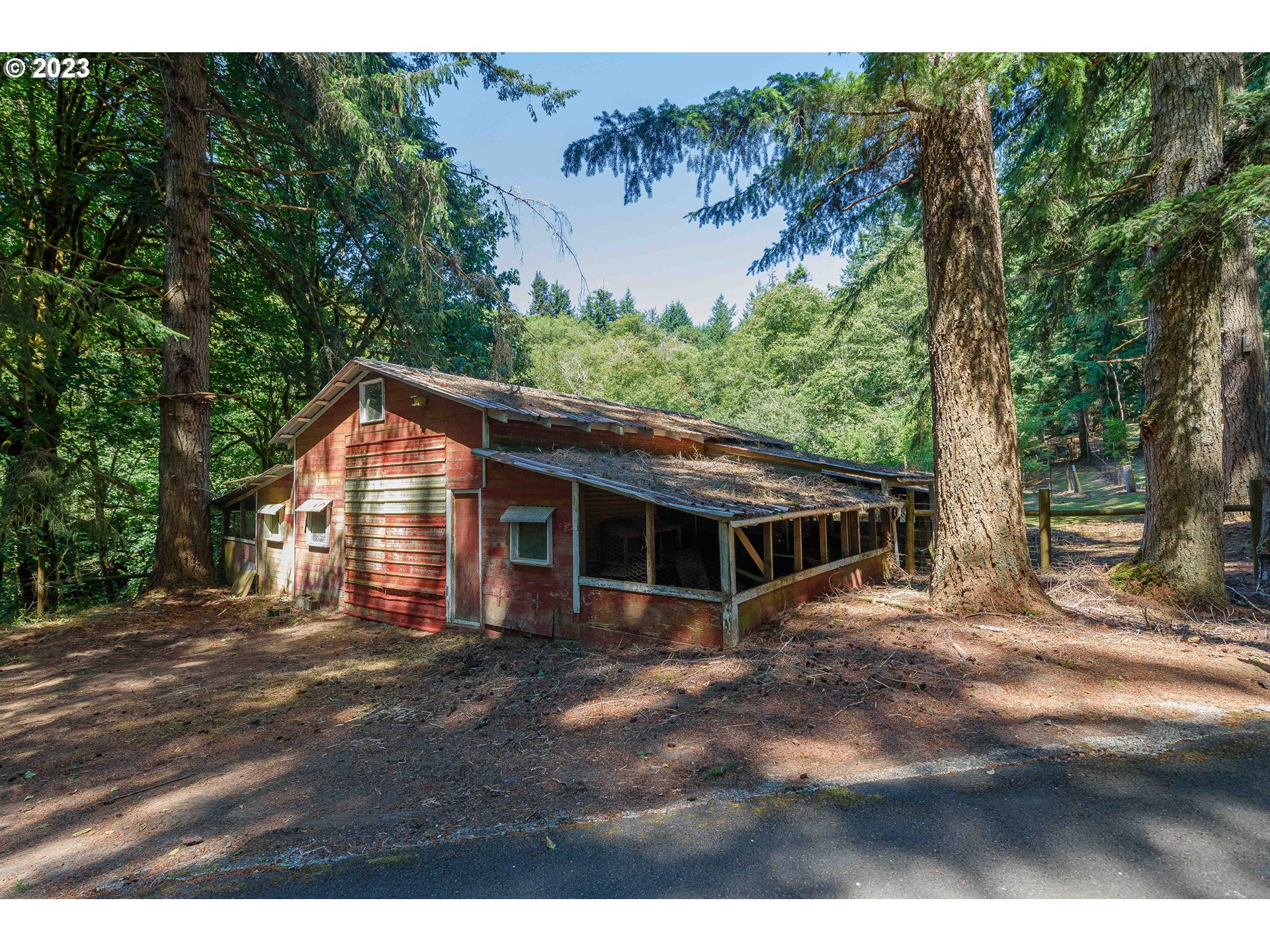 55782 Fairview Road Coquille, OR 97423 - Photo 46 of 47 Barn