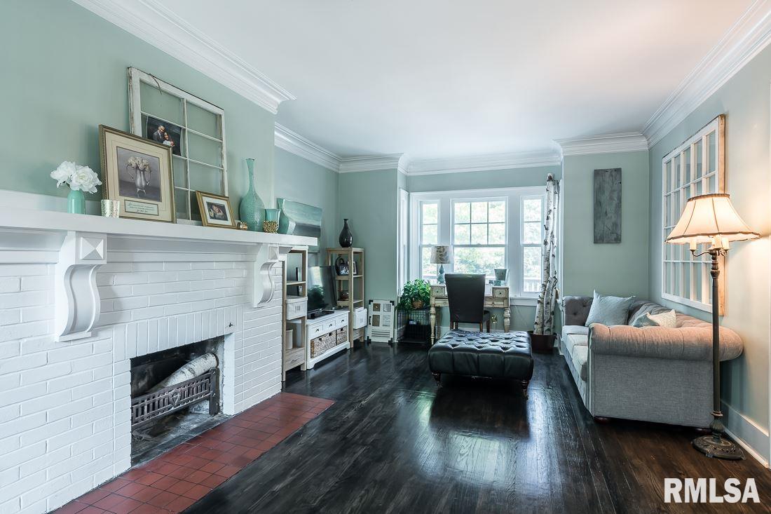 137 Forest Road Davenport, IA 52803 - Photo 14 of 24 Gallery Image 14