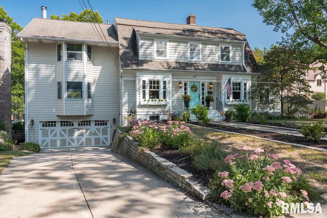 137 Forest Road Davenport, IA 52803 - Photo 2 of 24 Gallery Image 2