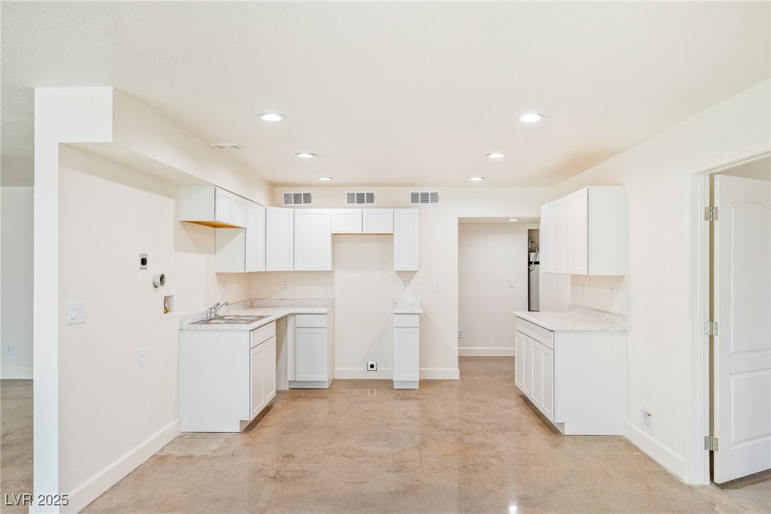 1657 East Desert Inn Road Las Vegas, NV 89169 - Photo 16 of 30