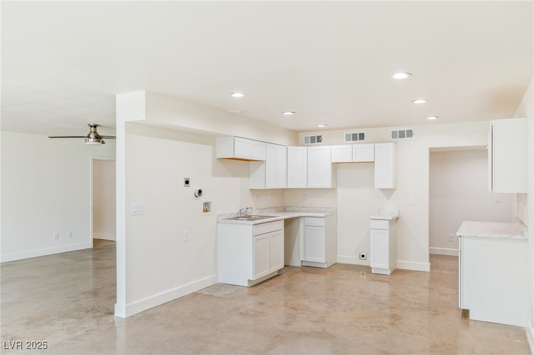 1657 East Desert Inn Road Las Vegas, NV 89169 - Photo 17 of 30