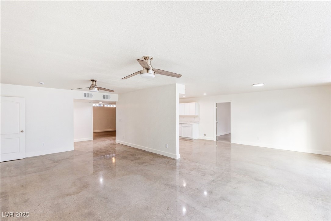 1657 East Desert Inn Road Las Vegas, NV 89169 - Photo 21 of 30