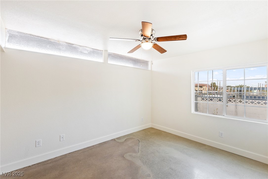 1657 East Desert Inn Road Las Vegas, NV 89169 - Photo 8 of 30