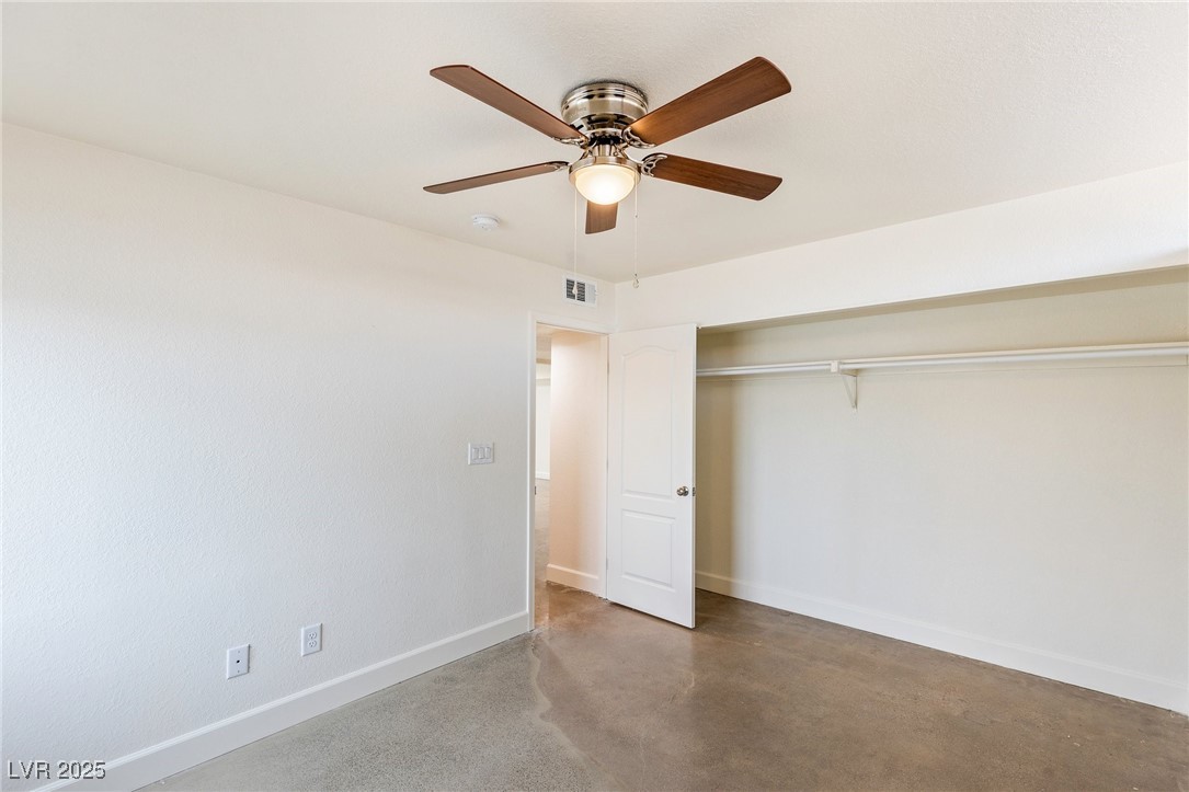 1657 East Desert Inn Road Las Vegas, NV 89169 - Photo 9 of 30