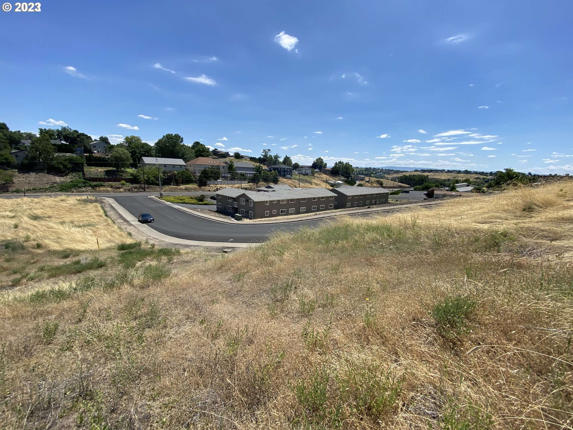 2249 Northwest Furnish Avenue Pendleton, OR 97801 - Photo 4 of 5