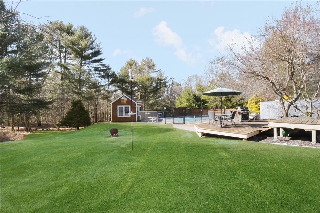 75 Locust Valley Road Exeter, RI 02822 - Photo 3 of 26