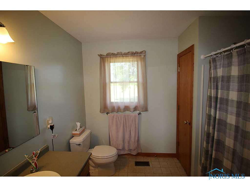 8724 Mandell Road Perrysburg, OH 43551 - Photo 16 of 20 Gallery Image 16