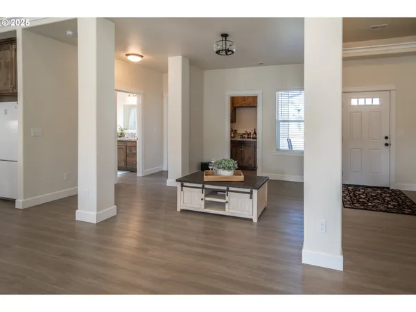 $449,900 | 702 Divot Loop, Sutherlin, OR 97479