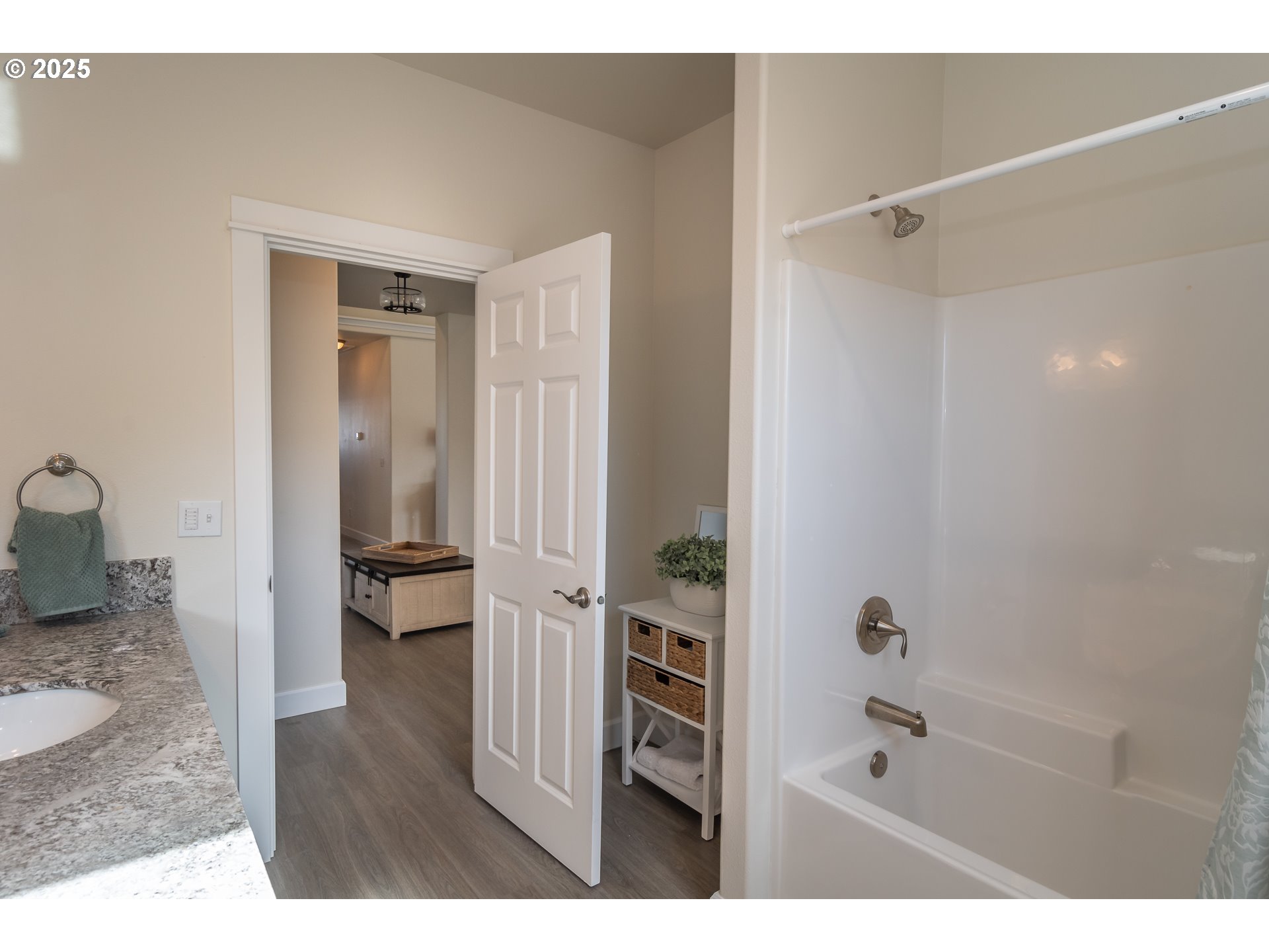 702 Divot Loop Sutherlin, OR 97479 - Photo 15 of 39