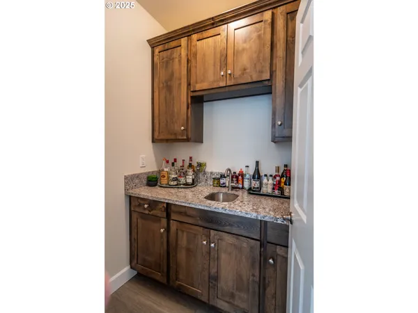 $449,900 | 702 Divot Loop, Sutherlin, OR 97479