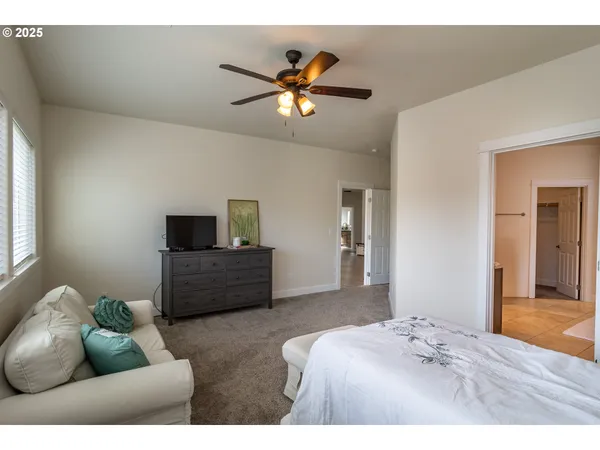 $449,900 | 702 Divot Loop, Sutherlin, OR 97479